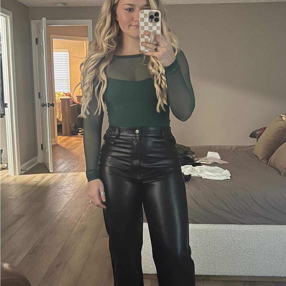 Green mesh top with tank top built in padding klassy network